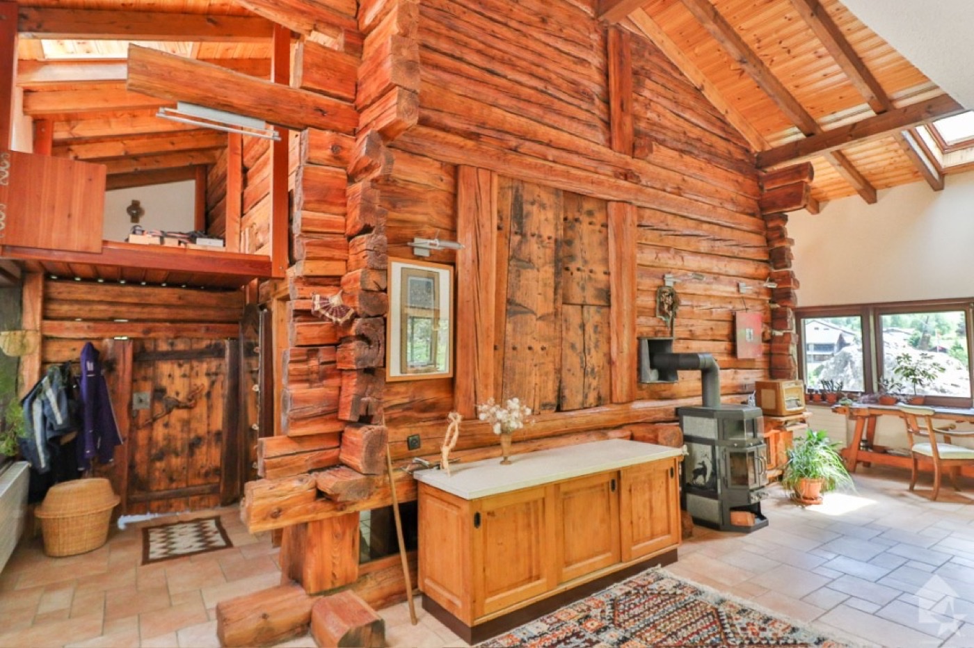 Intérieur en bois du chalet